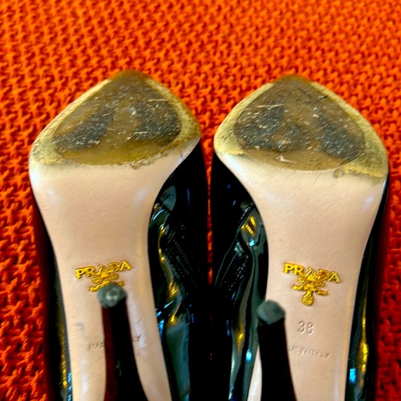 STUNNING PRADA Patent Leather Booties - Picture 6 of 7